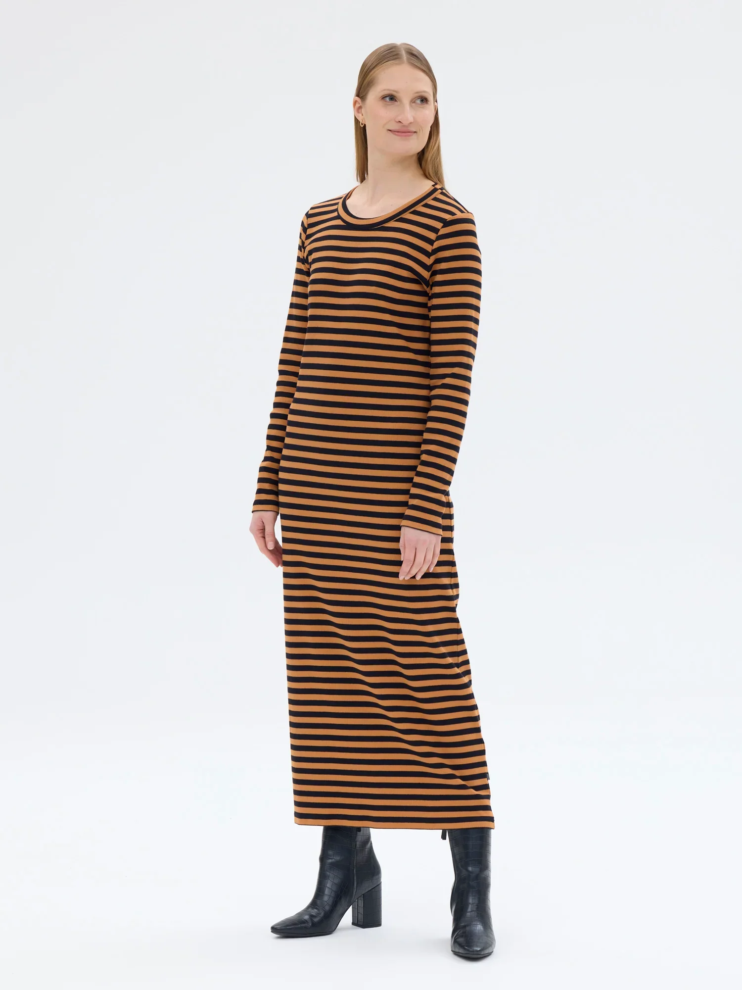 Berkeley Mekko, Raita Mu/Ru - Image 2