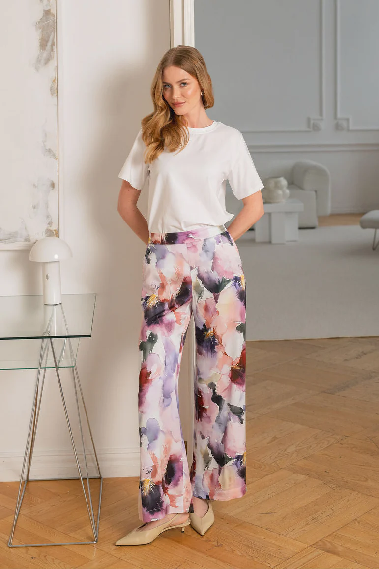 Leah Pants, Halo