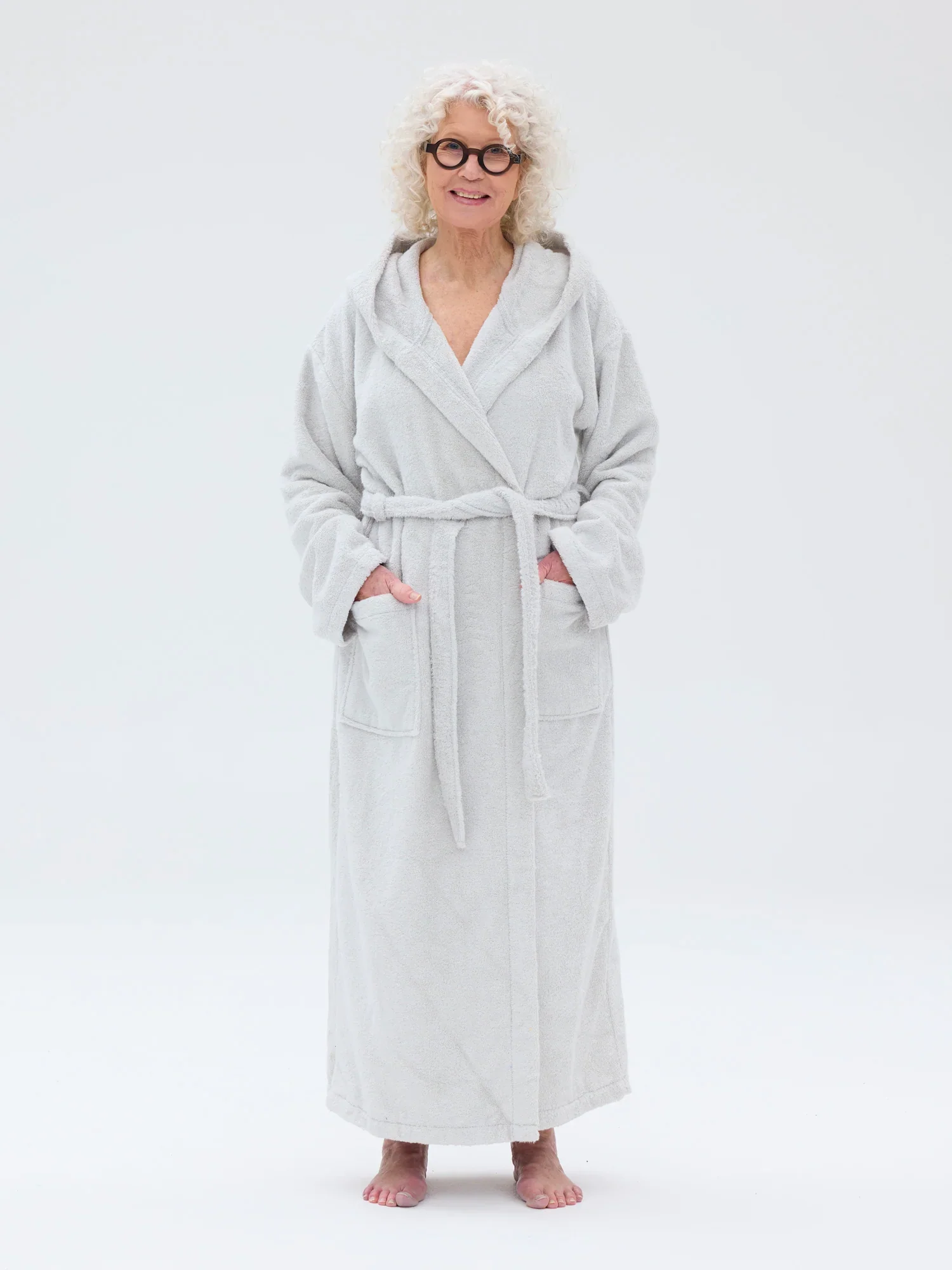 Hupullinen kylpytakki, Vaaleanharmaa - Image 4