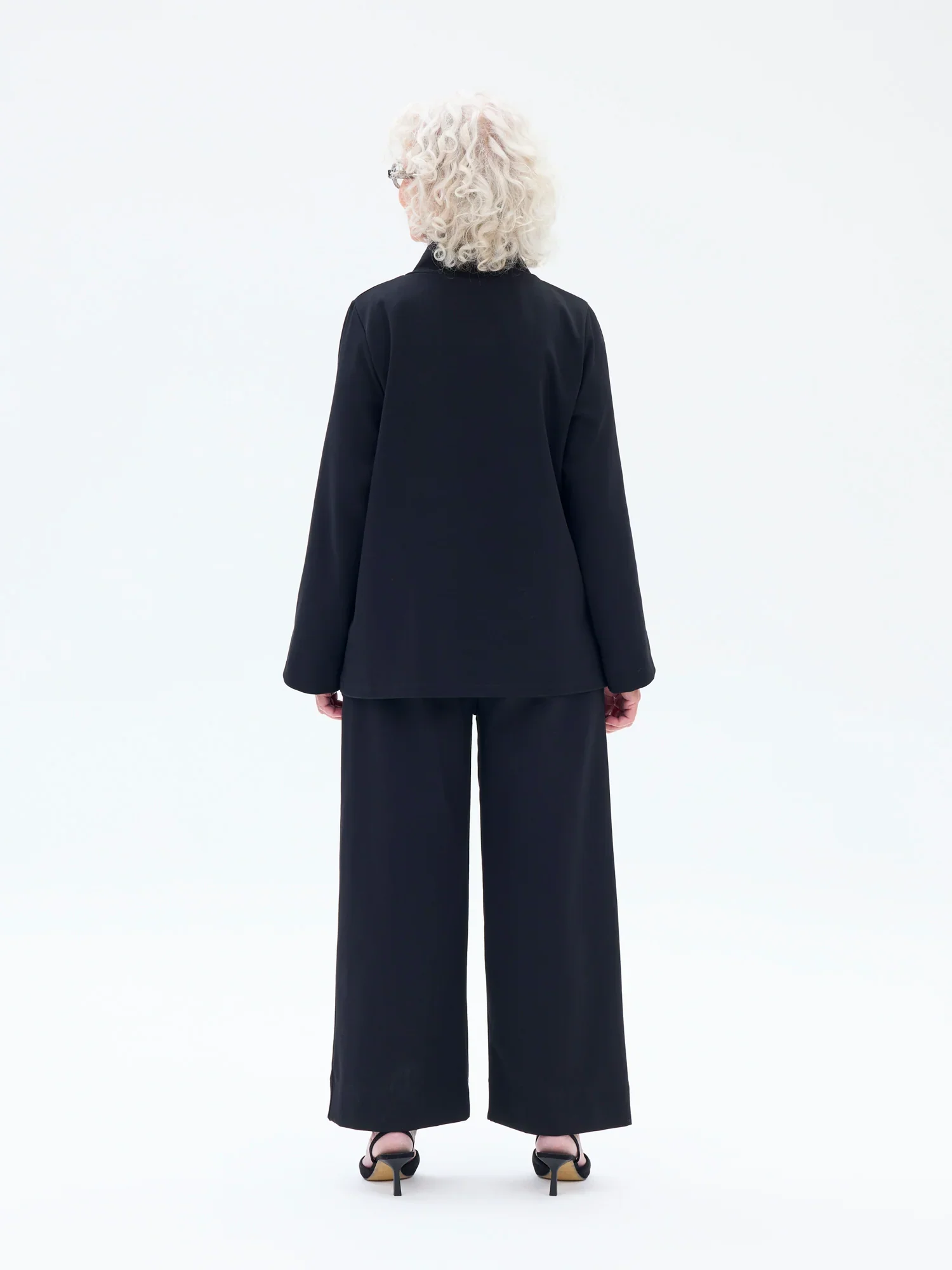 Mari Paita Musta - Image 3