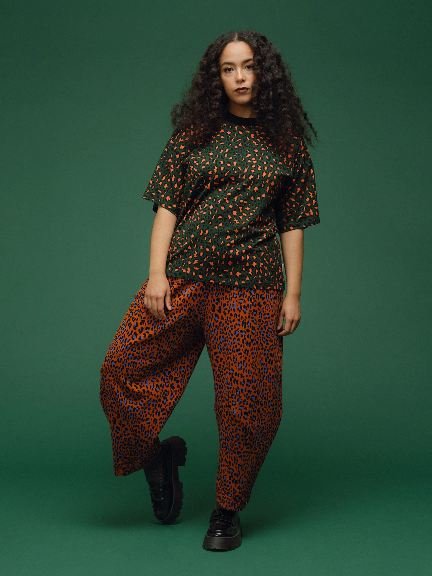 Maria T-Shirt, Leo Green - Image 3