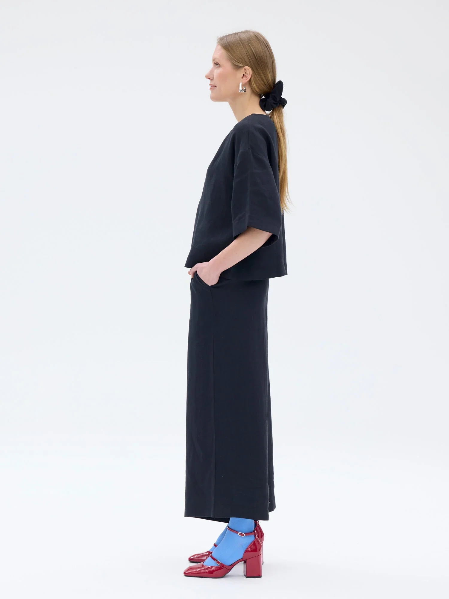 Minttu Pellavahousut, Musta - Image 3