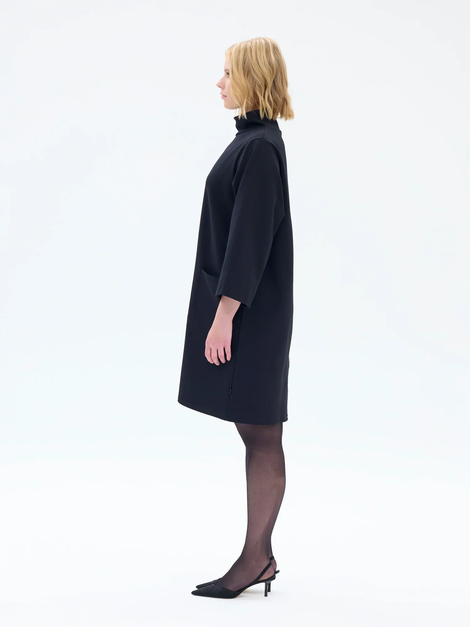 Nita Mekko, Musta - Image 3