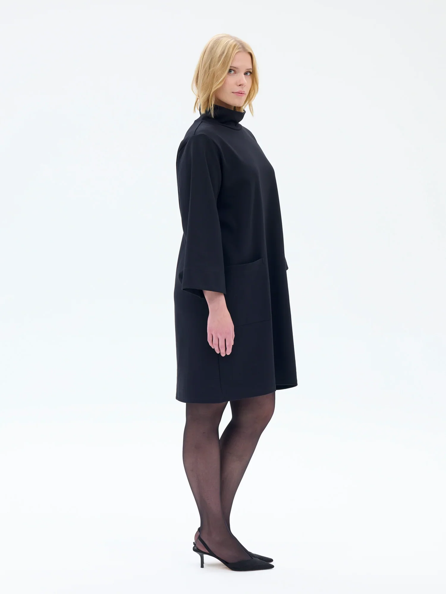 Nita Mekko, Musta - Image 5
