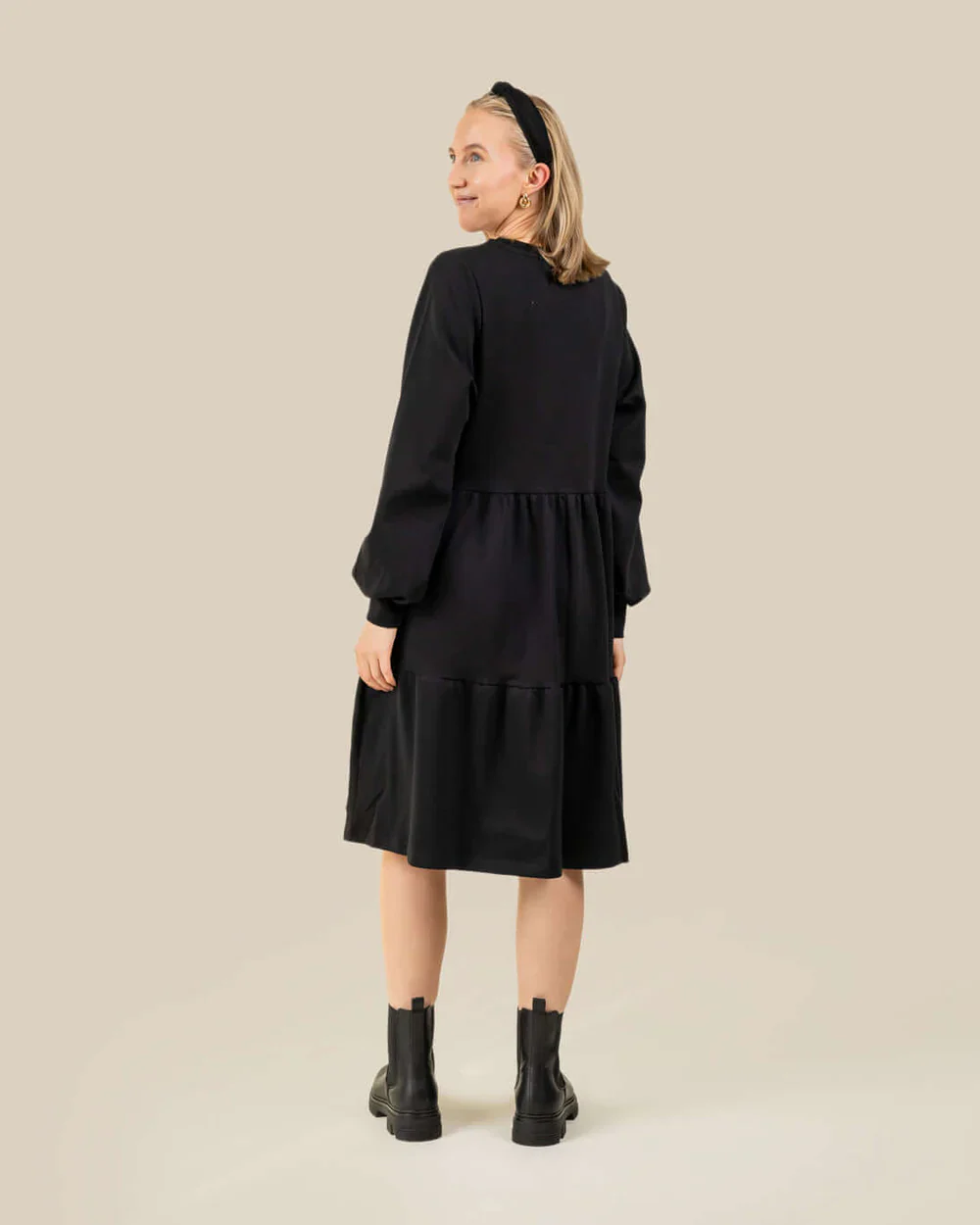 Pitkähihainen Mekko, Musta - Image 5