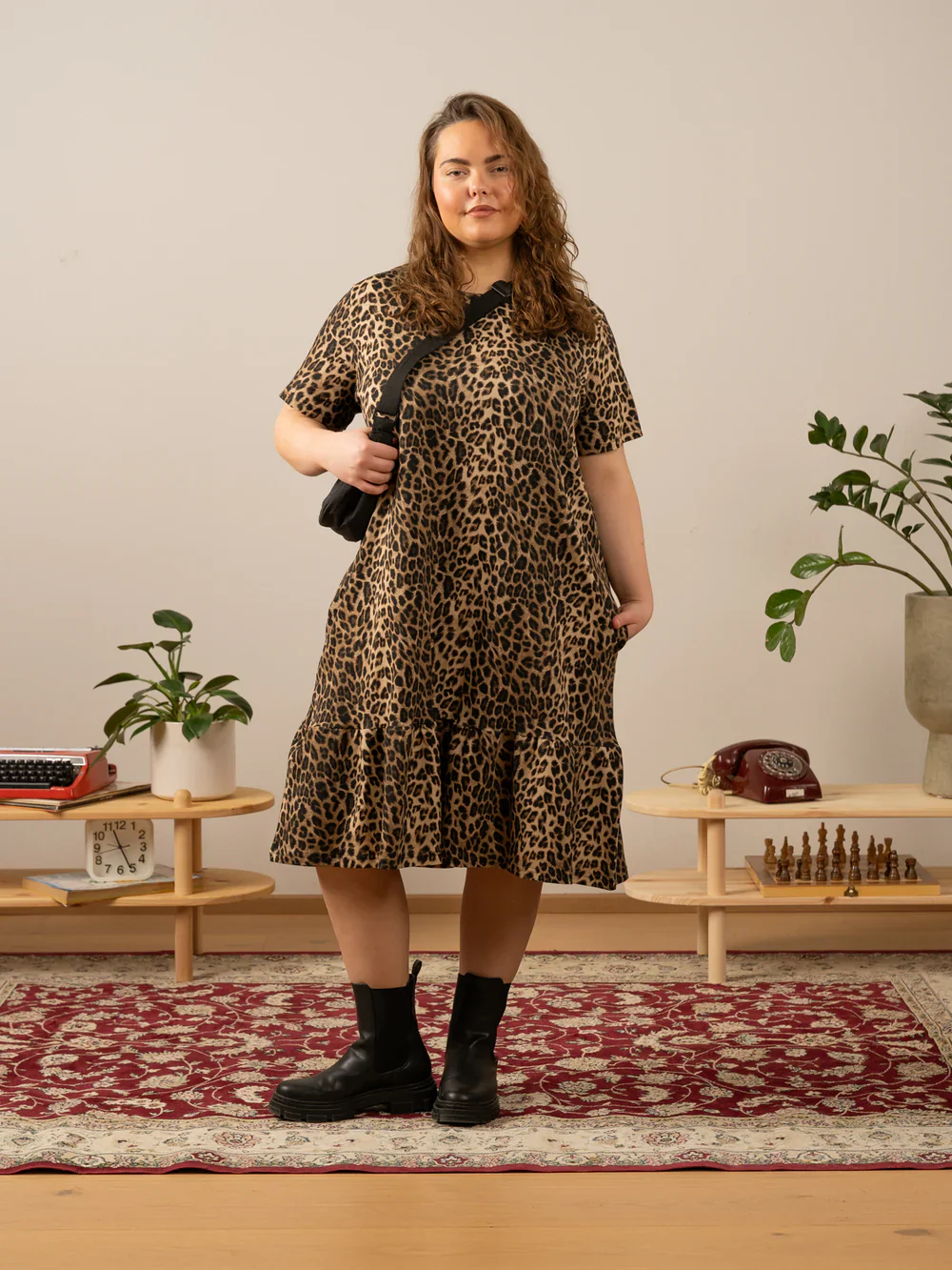 Poimuhelmainen Mekko, Leopardi - Image 4