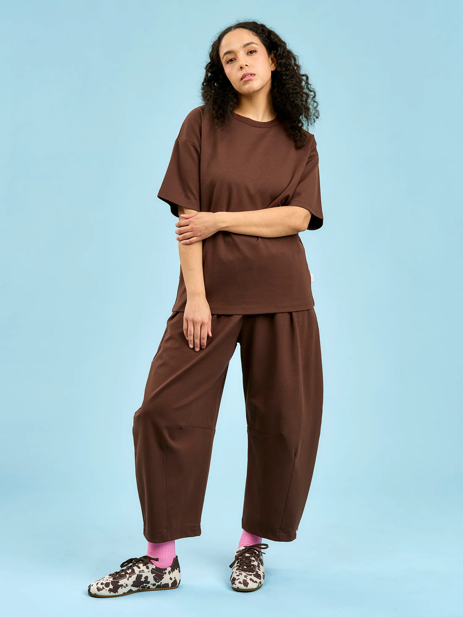 Queenie T-paita, Dark Brown - Image 2