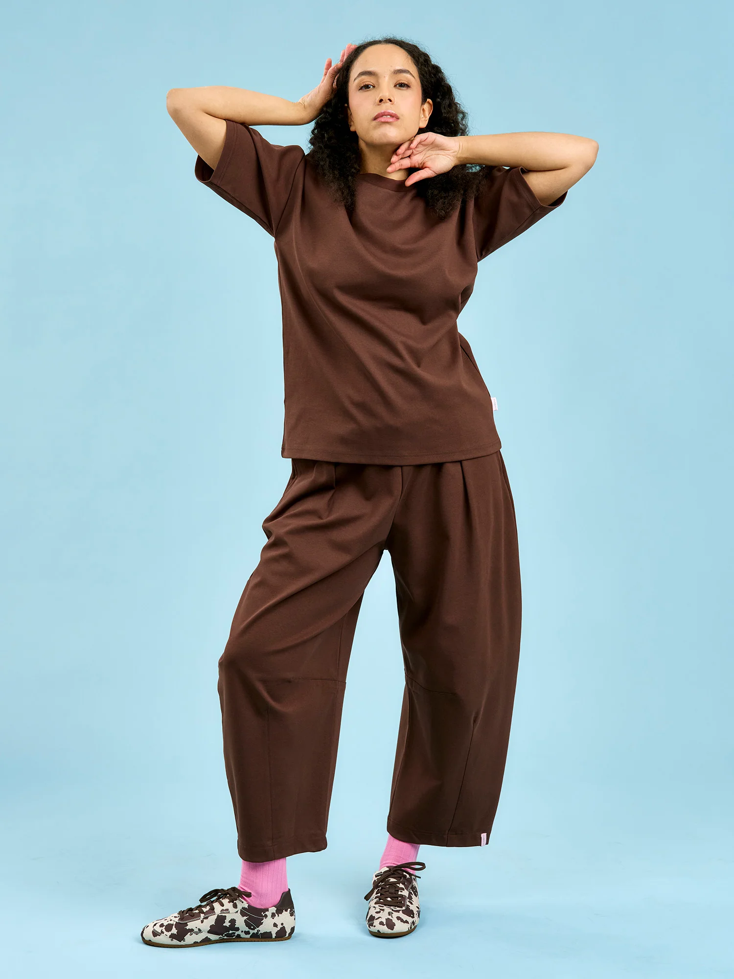 Queenie T-paita, Dark Brown - Image 3