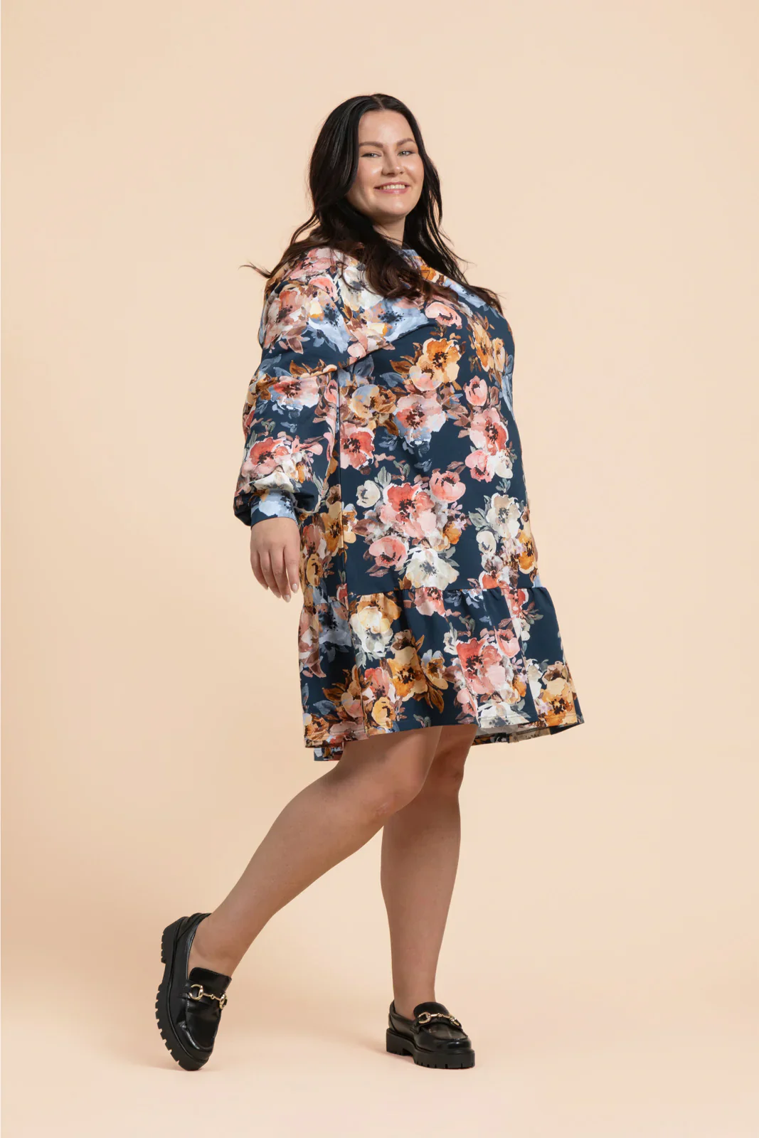 Ruffle Sweatshirt Dress, Moss Rose - Image 4