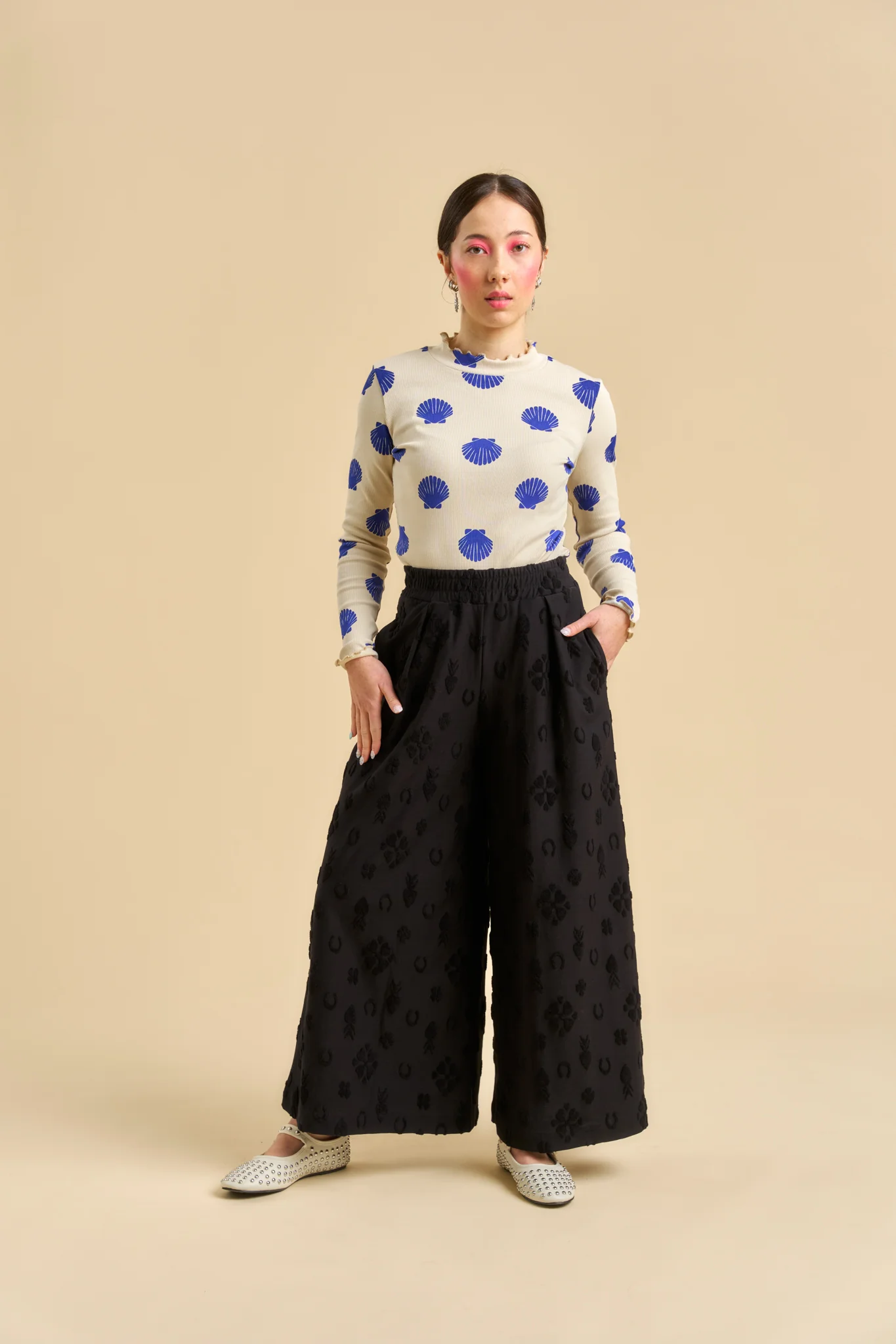 Doce Pants, Charms - Image 4
