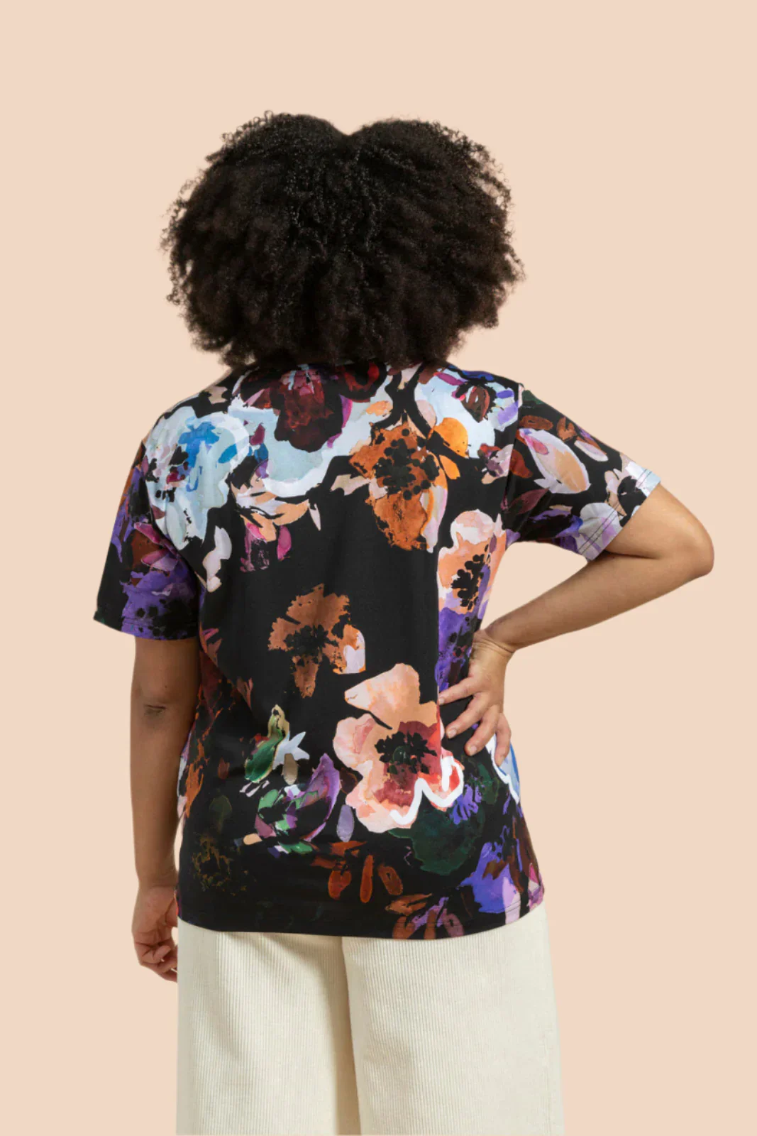 T-Shirt, Black Anemone - Image 4