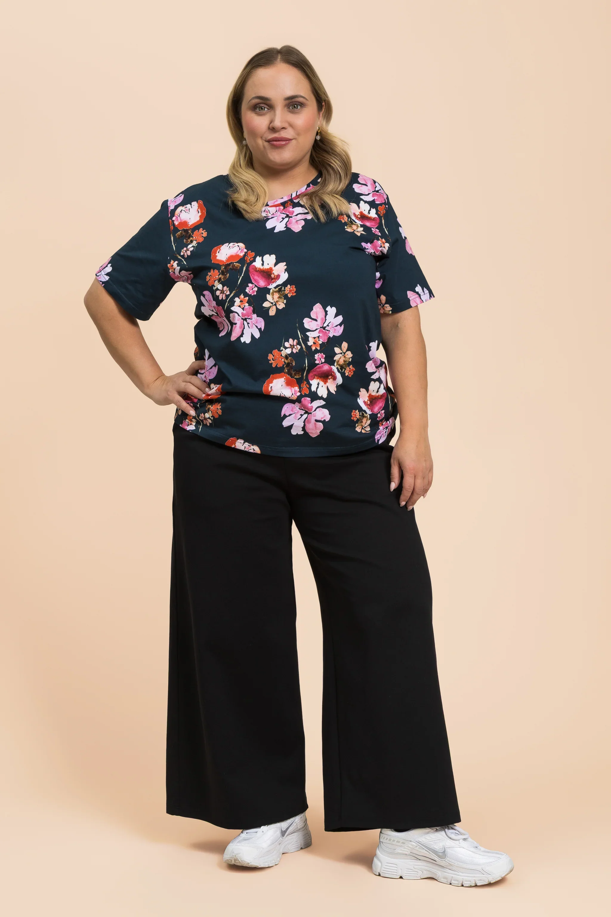 T-Shirt, Cherry Blossom Navy - Image 2