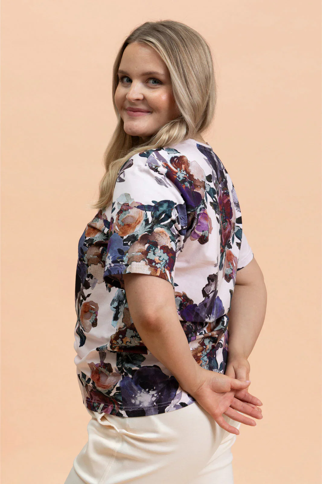 T-Shirt, Roses - Image 3